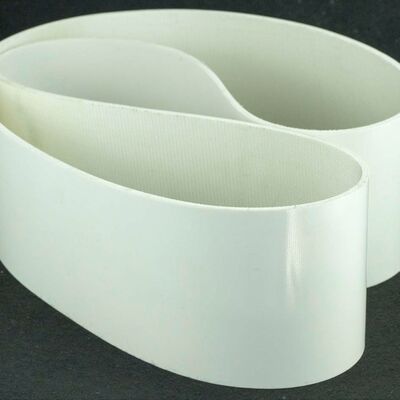 Beli 1.0mm 1.3mm 1.6mm 2.0mm Light Conveyor Belt untuk Transportasi Bahan di Industri Baja / Semen online manufacture