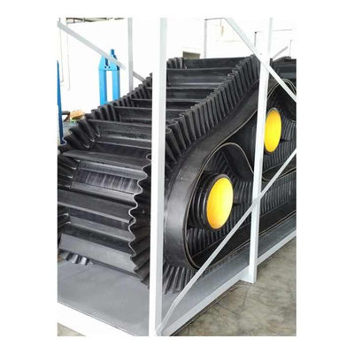 Permukaan non-bekerja 0mm-4.5mm baja kawat tali kemiringan conveyor belts untuk bubuk dan bahan granular