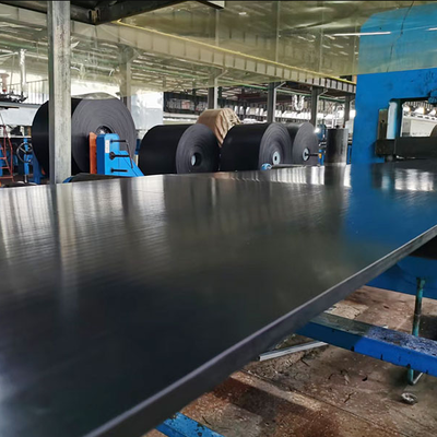 NN300 Sabuk Conveyor Flame Retardant 13mm Ketebalan 1300mm Lebar Sabuk Conveyor khusus tahan api untuk Tambang Batubara